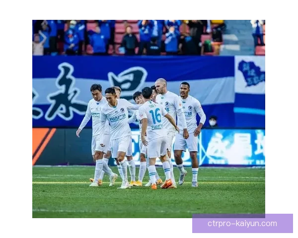 主客场体制分析：足球赛事中的主场优势与客场挑战