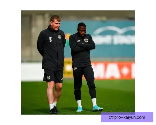 费内巴切主帅风格展现出战术灵活性与团队协作的结合趋势