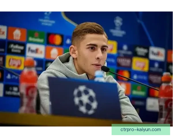 费尔明在欧冠首秀中表现稳定，展现出良好状态